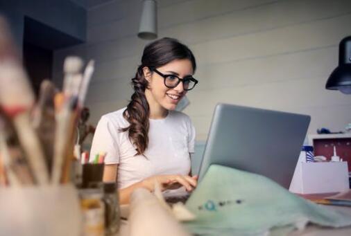 CFA成都協(xié)會(huì)邀請(qǐng)到CFA協(xié)會(huì)亞太區(qū)金融分析研究總監(jiān)曹實(shí)先生為我們解讀2018金融科技報(bào)告