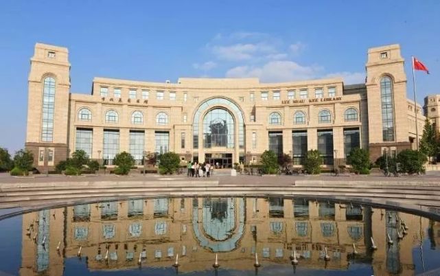 復(fù)旦大學(xué)畢業(yè)生就業(yè)質(zhì)量報(bào)告