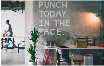 除了四大人，CFA考生里還有大四生、爸爸媽媽級(jí)別的相關(guān)專業(yè)從業(yè)者