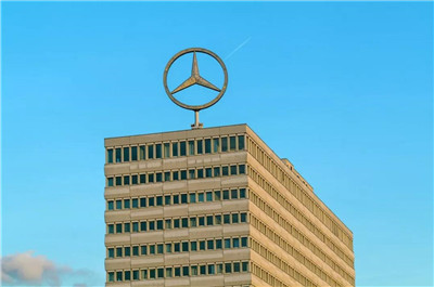 吉利高位接盤戴姆勒要爆倉