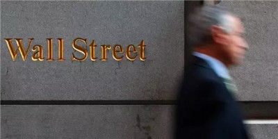 量化金融分析師薪資是多少