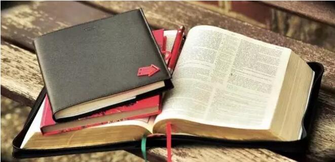 那到底要不要去考CFA呢？看你這意思是不要去考CFA嘍？