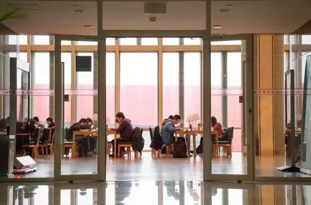 我想說，讀書好壞本身就是一種能力的表現(xiàn)，一個連學(xué)習(xí)都嫌累的人，其實是很難咽下生活的苦