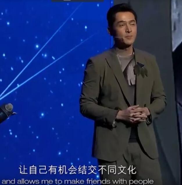 學(xué)英語為我打開了世界的大門，讓自己有機會結(jié)交不同文化和不同背景的朋友。