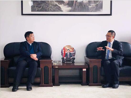 河南財經(jīng)政法大學(xué)與上海金程教育培訓(xùn)有限公司簽訂CFA人才培養(yǎng)戰(zhàn)略合作協(xié)議 