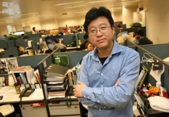 她回憶第一次見到丁磊的情景，她主動找上門去的。