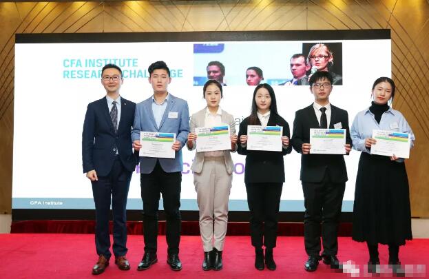 參賽學(xué)生為：陳虻、蘇日娜、柏巍、張夢(mèng)夢(mèng)、何雪琪