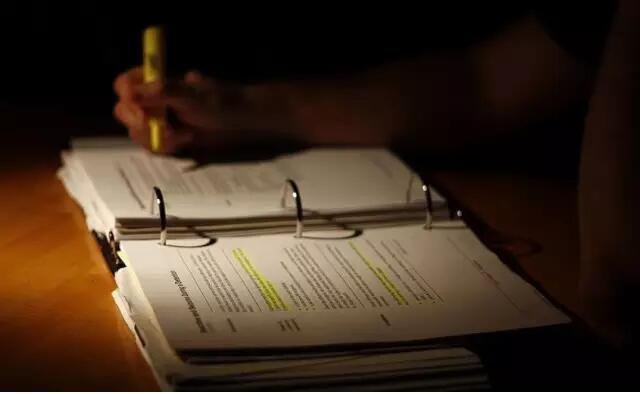 我在CFA考試之前基本隔一兩天就會溫習FSA上的原版書習題，保持做題的手感。