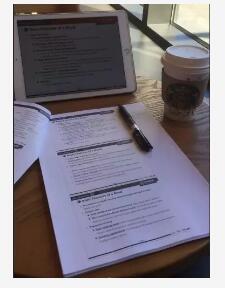 然后是學(xué)習(xí)資料的選擇上，僅使用了金程的講義（包括基礎(chǔ)、強(qiáng)化、百題和沖刺）和原版書(shū)課后題。