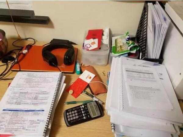 四大里的德勤現(xiàn)在咨詢做的也是相當(dāng)好。在權(quán)威網(wǎng)站vault的排行榜上，德勤甚至排到了2018年度咨詢機(jī)構(gòu)第4名。