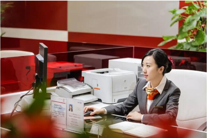 代表職位有券商客戶經(jīng)理/投資顧問，銀行理財經(jīng)理或信貸員，保險代理人等等