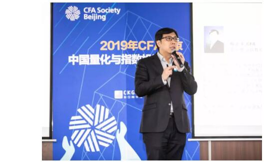 黃蓉教授從深度挖掘財(cái)務(wù)信息的視角向大家分享了一個(gè)基于公司成本和費(fèi)用的策略