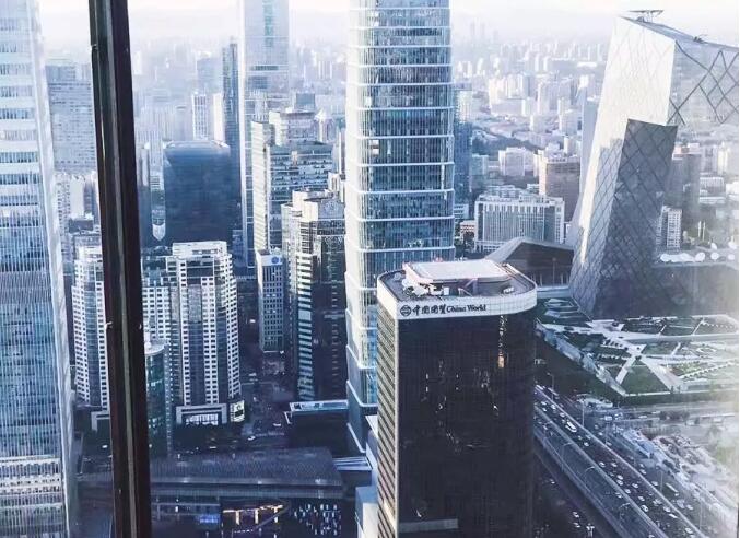 每天重復(fù)著一樣的做報(bào)表錄數(shù)據(jù)，一年到頭工作內(nèi)容都沒變，哪有什么值得驕傲的地方。