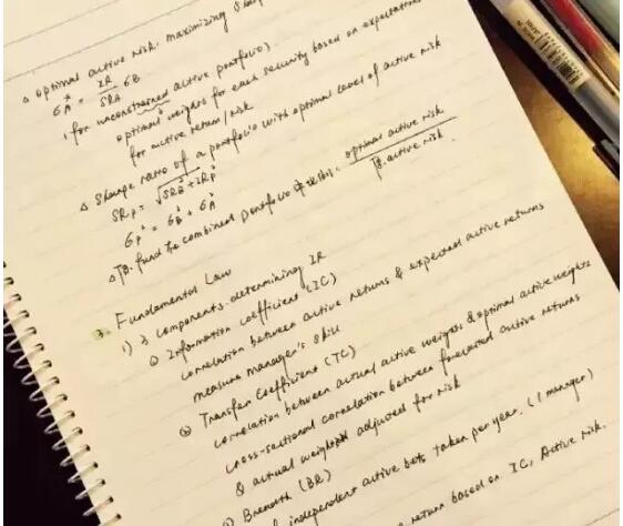 CFA報名考生每次至少要有300個小時的學(xué)習(xí)時間，才有可能通過考試