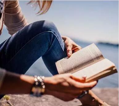 雖然一年功夫我不會有太大改變，但我已開始享受文字帶來的快樂并且愿意長期堅(jiān)持下去