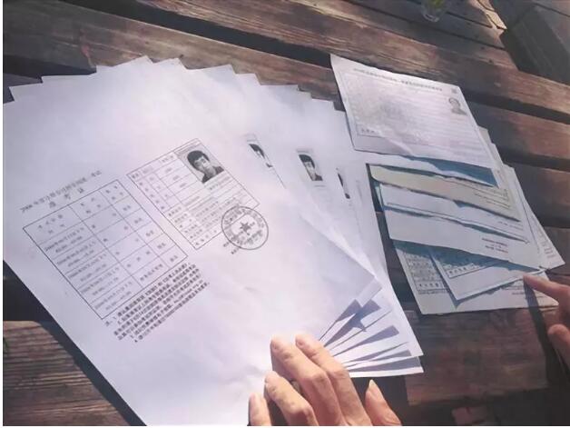 在這19年中，報(bào)名費(fèi)花了一萬(wàn)多元。而今年剛好第20年。