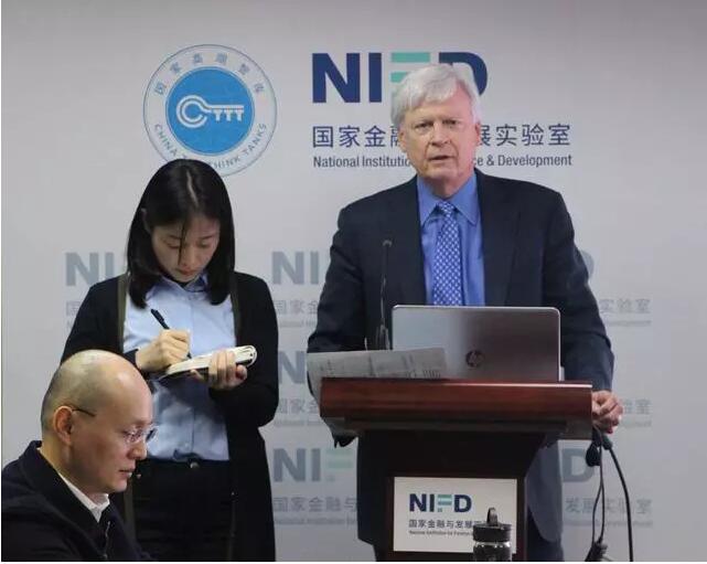 專家委員會的成立能夠推動國內(nèi)外金融學(xué)術(shù)研究和交流，在為業(yè)界提供應(yīng)用性的研究成果