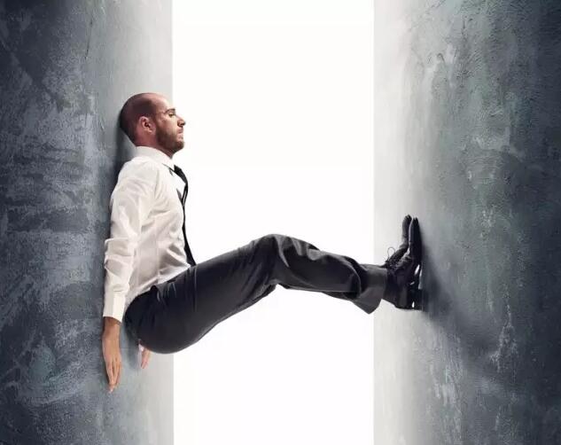 事實(shí)上，高盛大中華區(qū)(北京、上海、香港)的工作申請(qǐng)競(jìng)爭(zhēng)之激烈，不亞于其它任何地方。