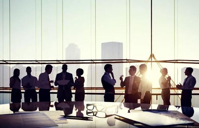  還有個(gè)很不錯(cuò)的“捷徑”是——考證